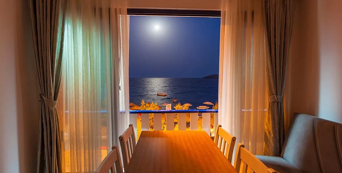 Yali Suites Palamutbükü Apart Otel
