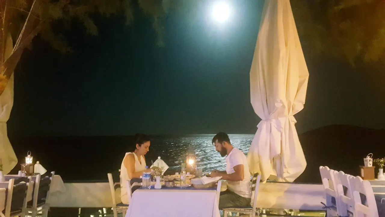 Yali Suites Palamutbuku Aparthotel